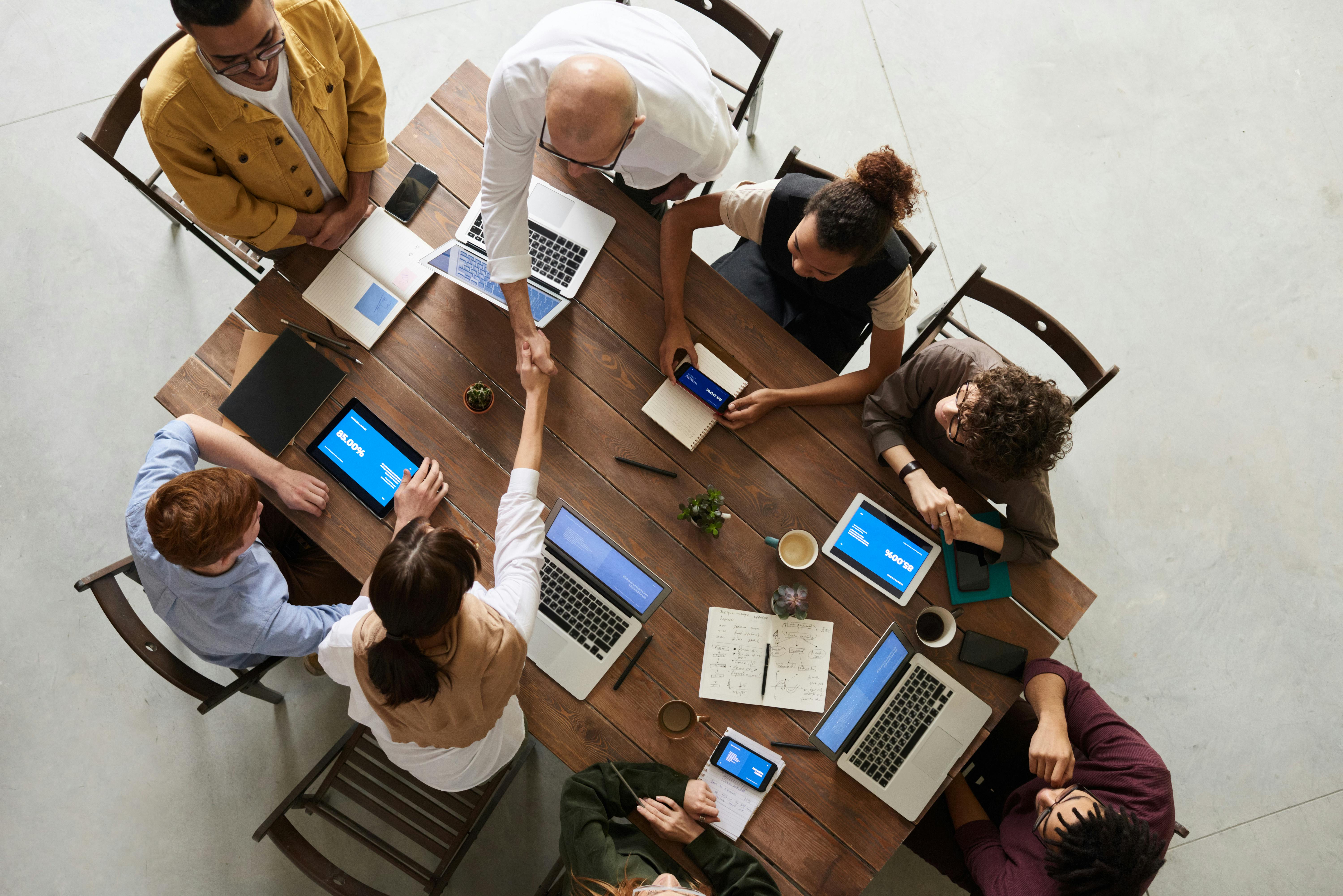 How to Describe Company Culture: 34 Examples of Culture Statements